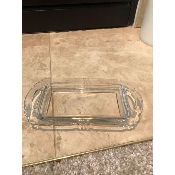 🌼5for$25🌼 Crystal Clear Rounded Butter Dish - Picture 1 of 6